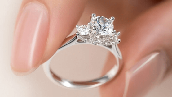 How to choose the perfect engagement ring to suit your style